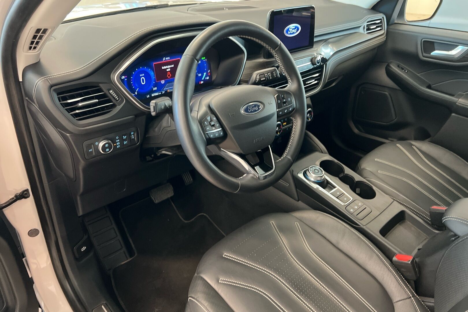 Ford Kuga iso kuva 7