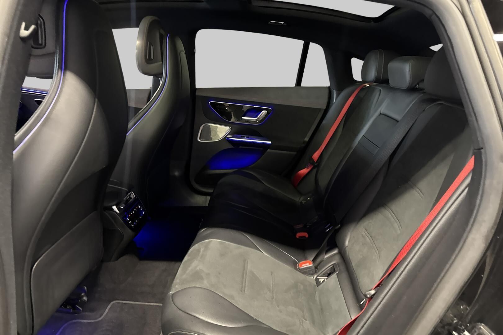 Mercedes-Benz EQE iso kuva 10