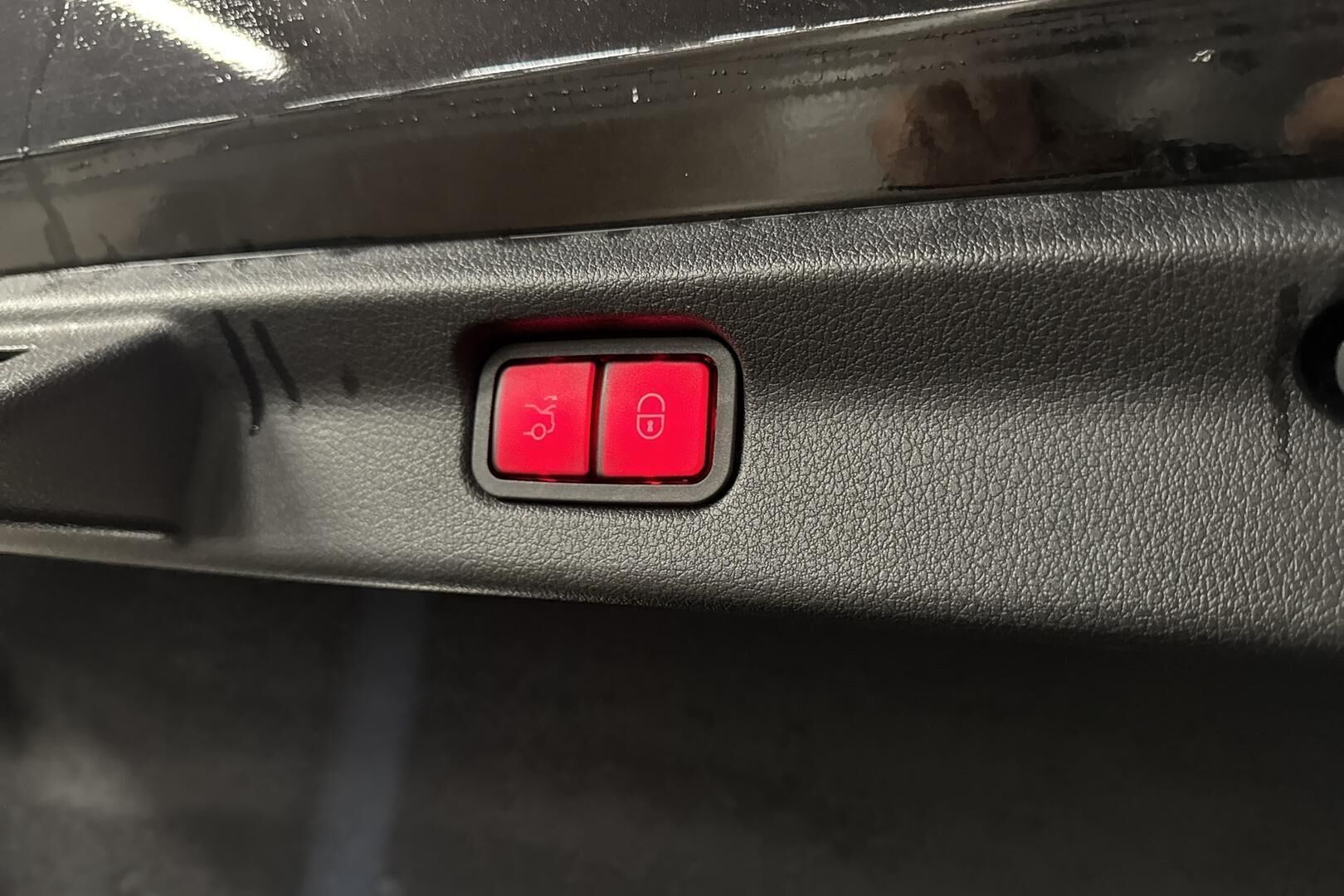 Mercedes-Benz EQE iso kuva 14