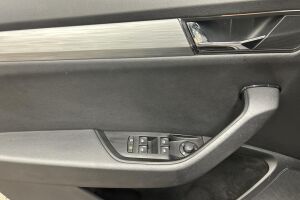 Skoda Superb esikatselu 22