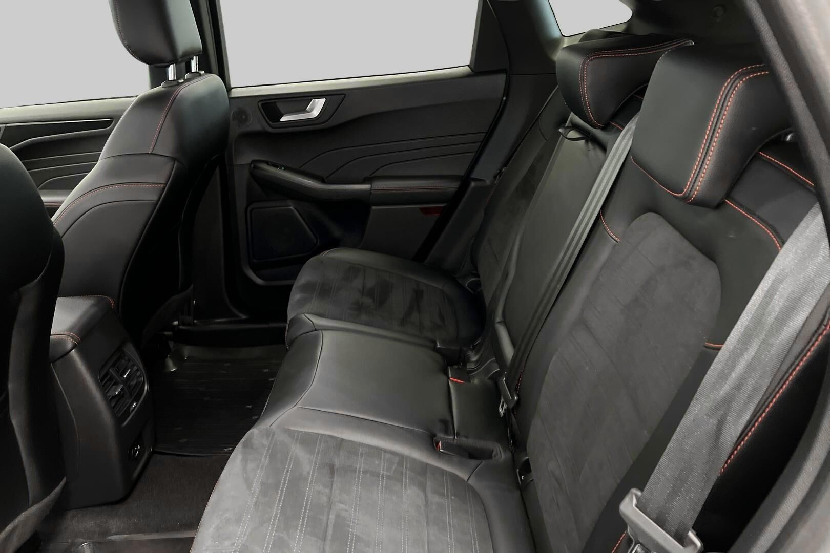 Ford Kuga iso kuva 10