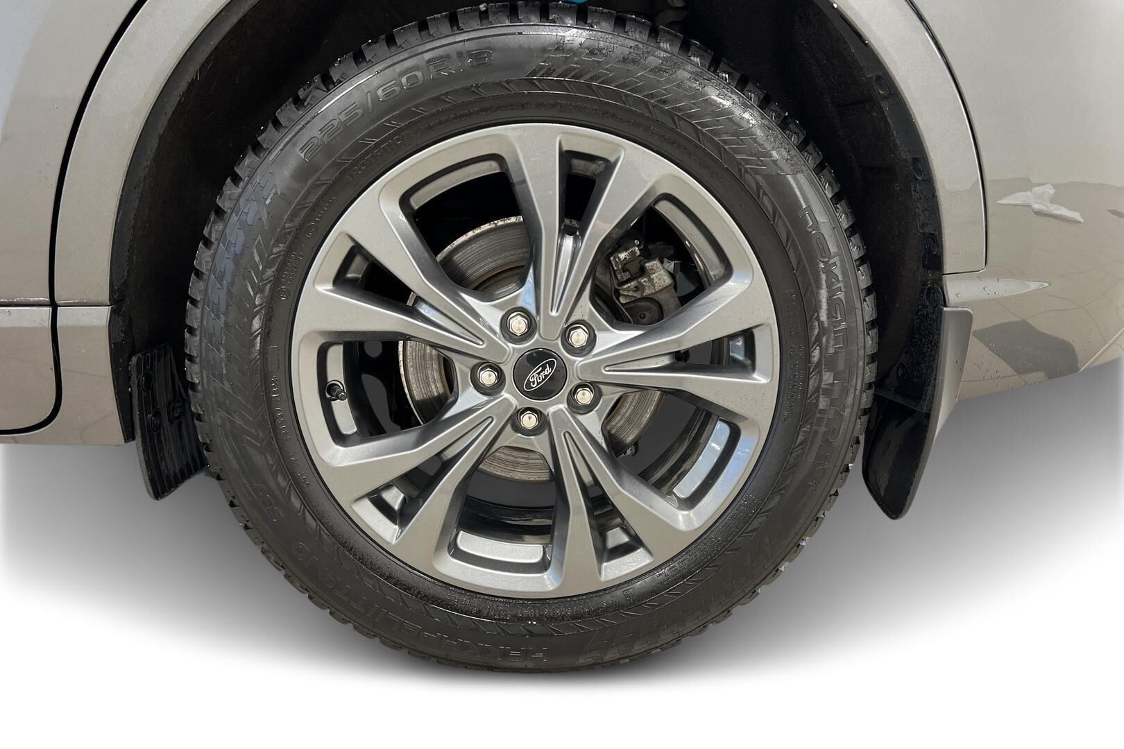 Ford Kuga iso kuva 13