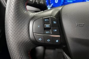 Ford Kuga esikatselu 17