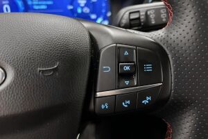 Ford Kuga esikatselu 18