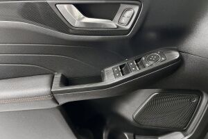 Ford Kuga esikatselu 20