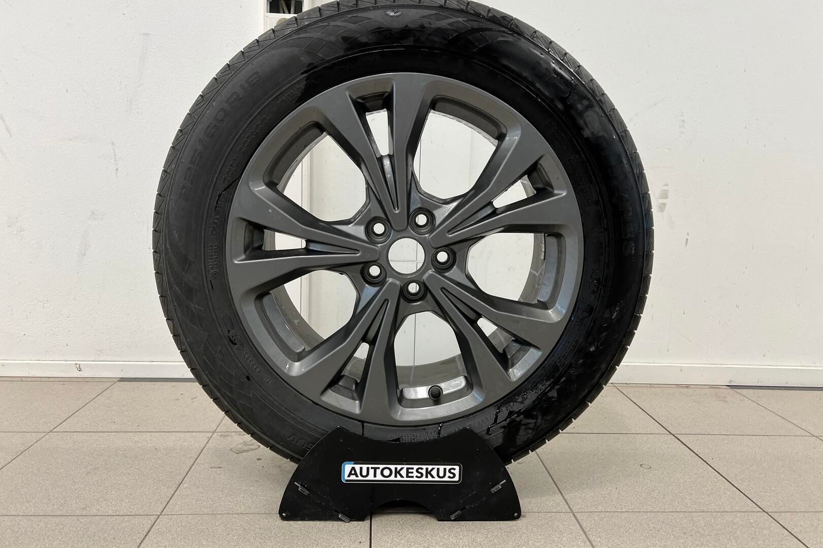 Ford Kuga iso kuva 21