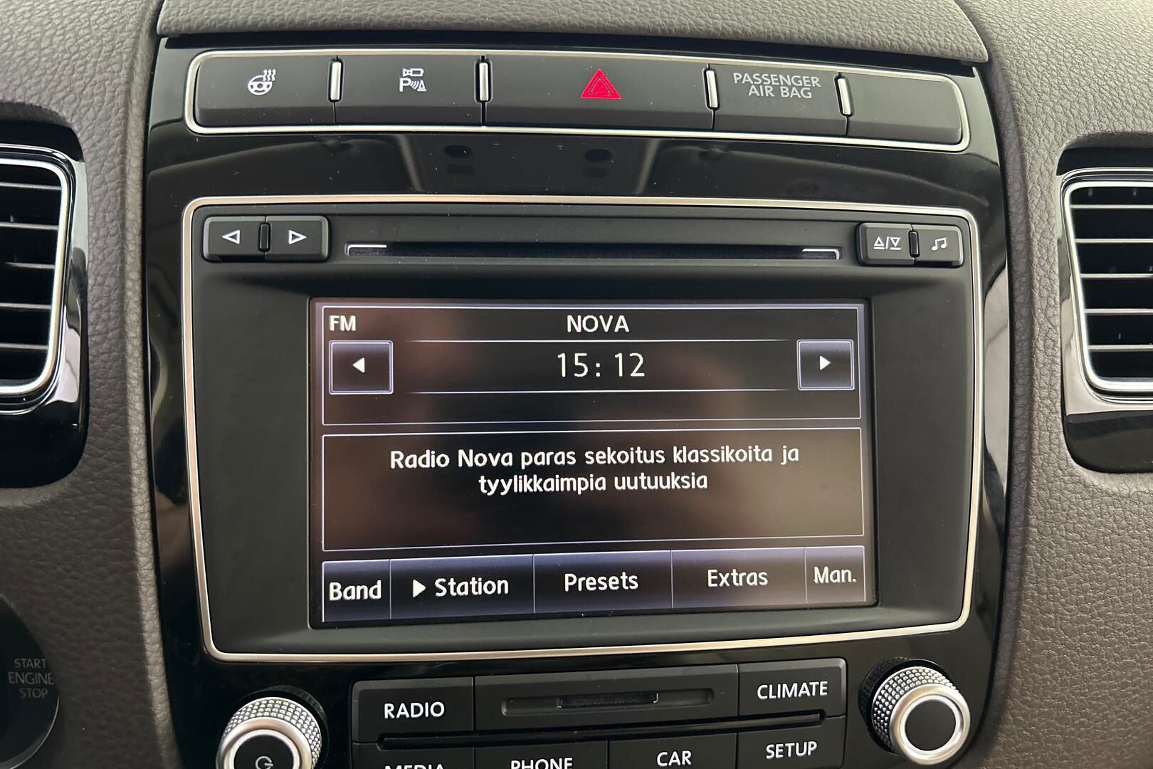 Volkswagen Touareg iso kuva 15