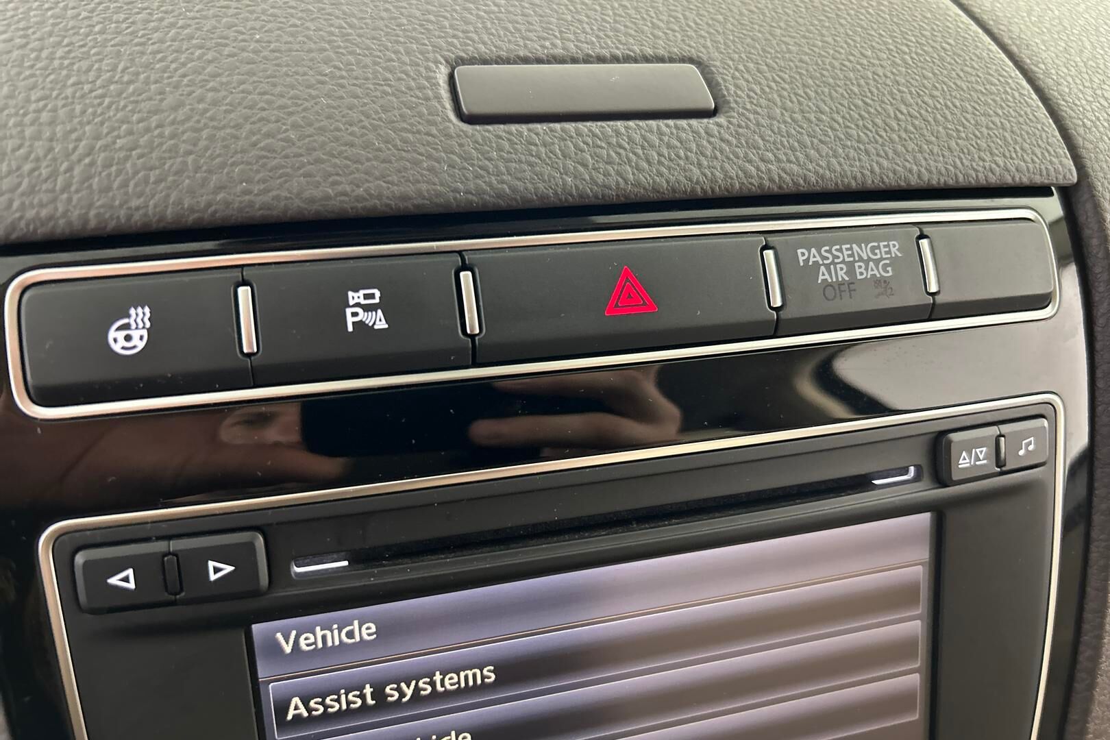 Volkswagen Touareg iso kuva 18