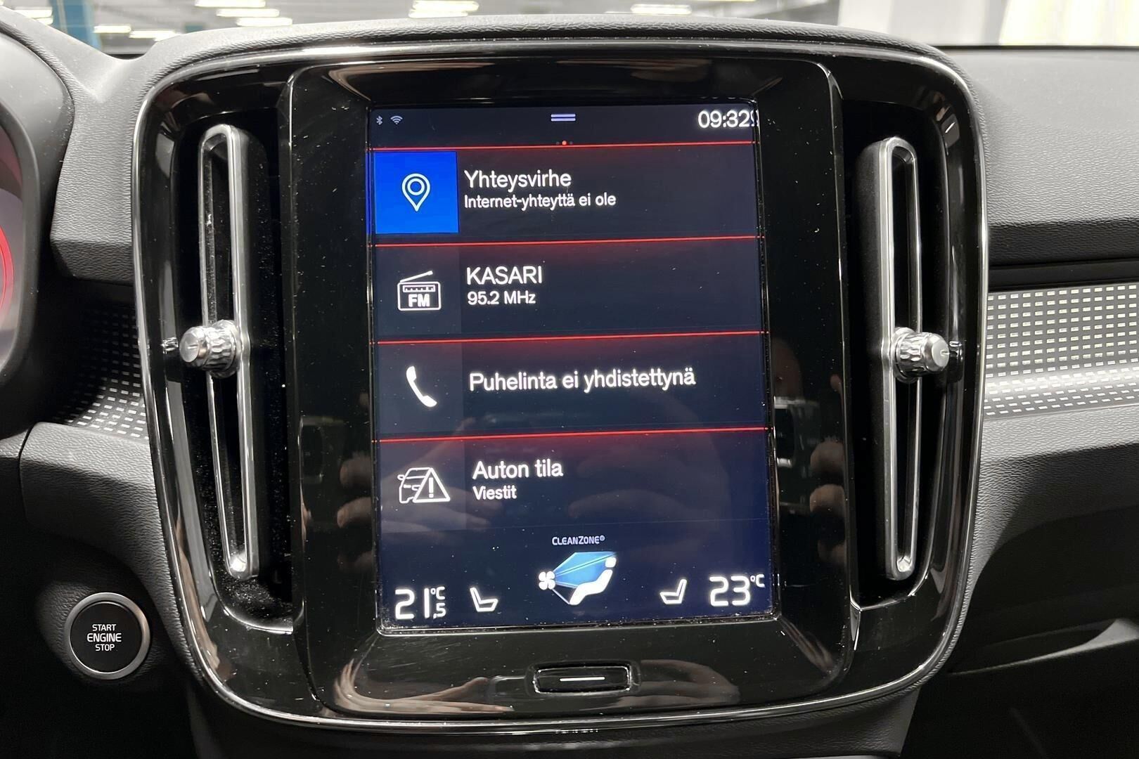 Volvo XC40 iso kuva 13