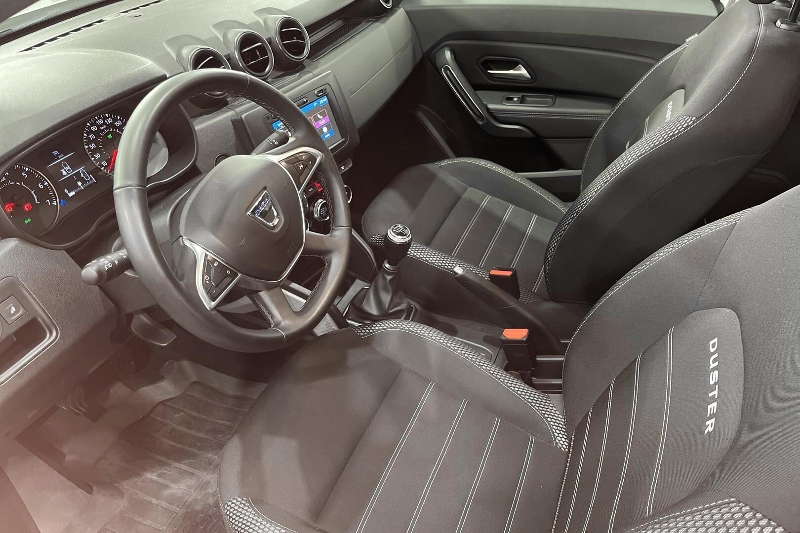 Dacia Duster iso kuva 9