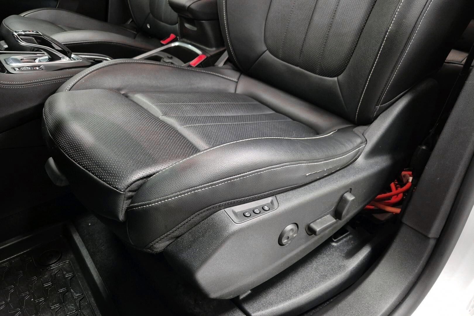 Opel Grandland X iso kuva 21