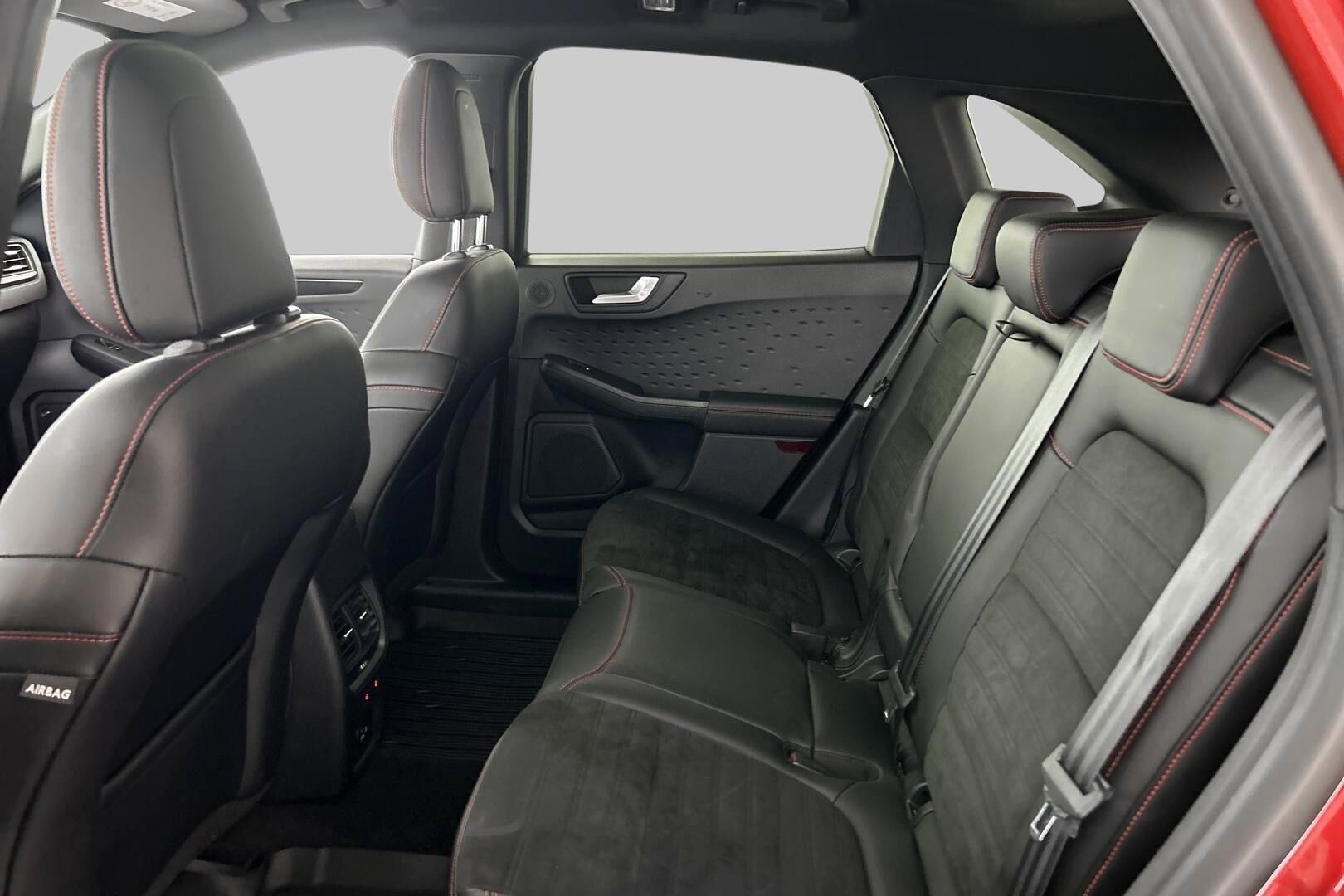 Ford Kuga iso kuva 8