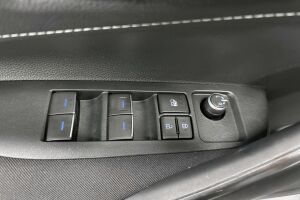 Toyota Corolla esikatselu 15