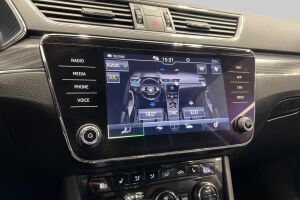 Skoda Superb esikatselu 20