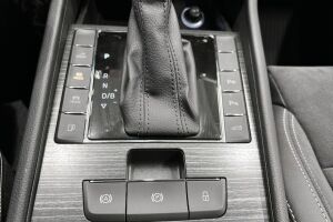 Skoda Superb esikatselu 24