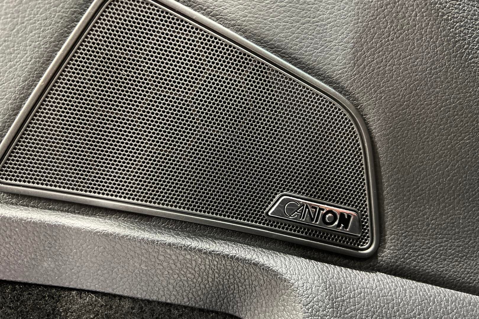 Skoda Superb iso kuva 32
