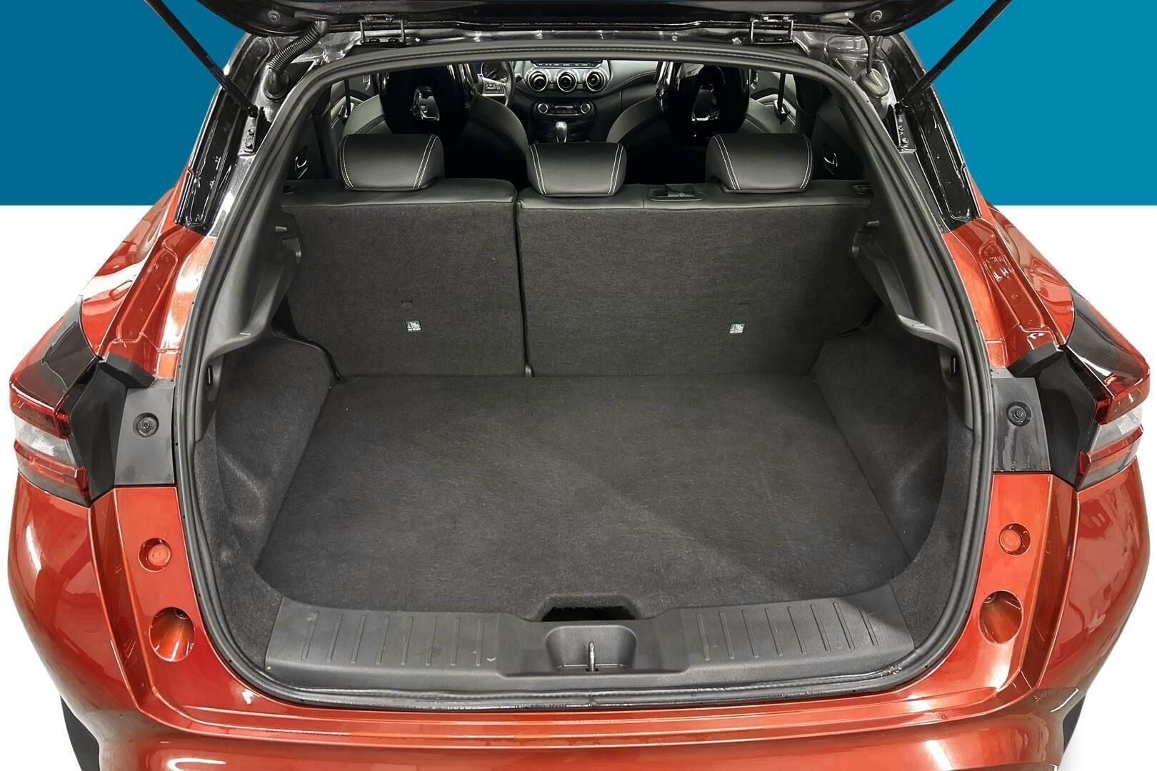 Nissan Juke iso kuva 11