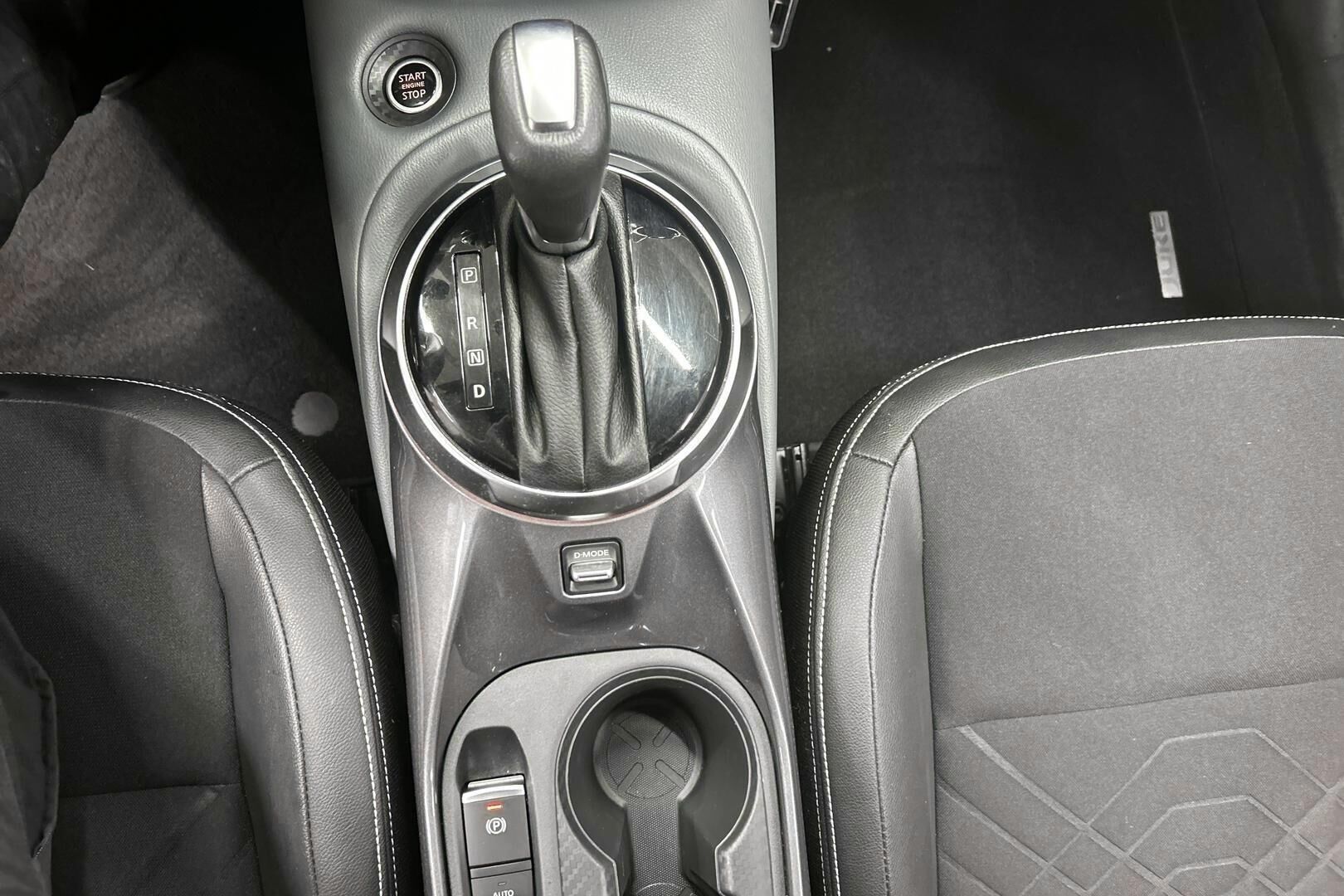 Nissan Juke iso kuva 18