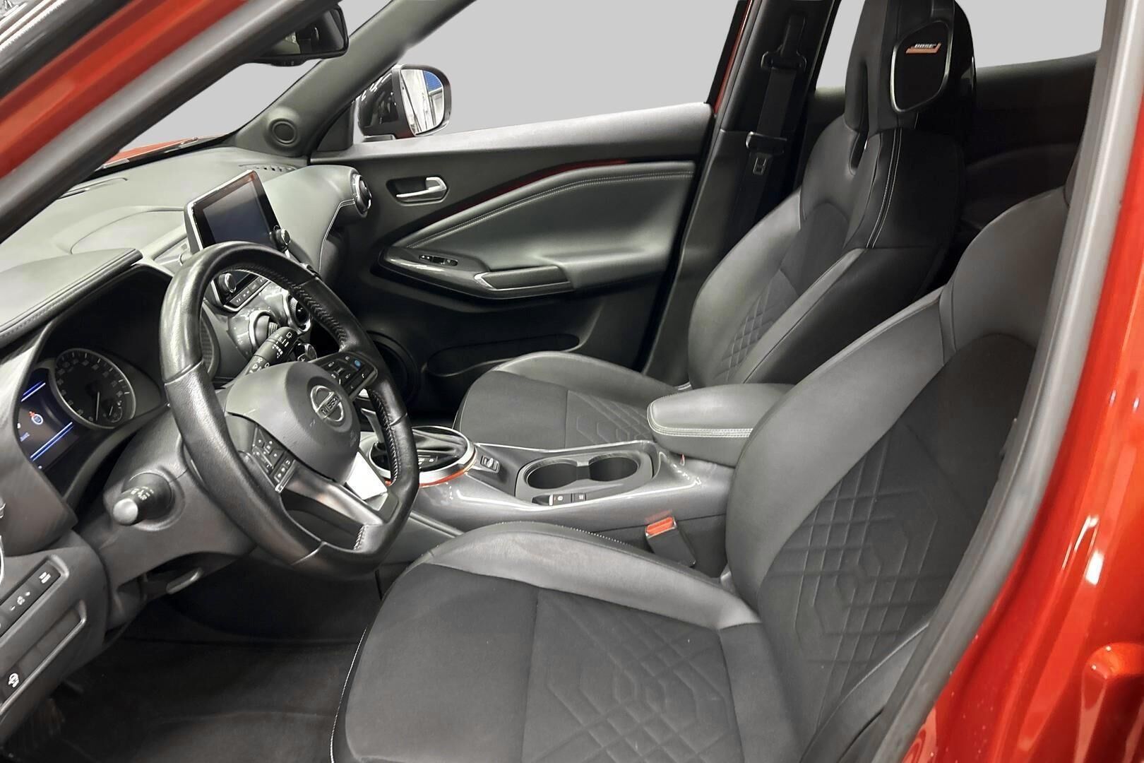 Nissan Juke iso kuva 8