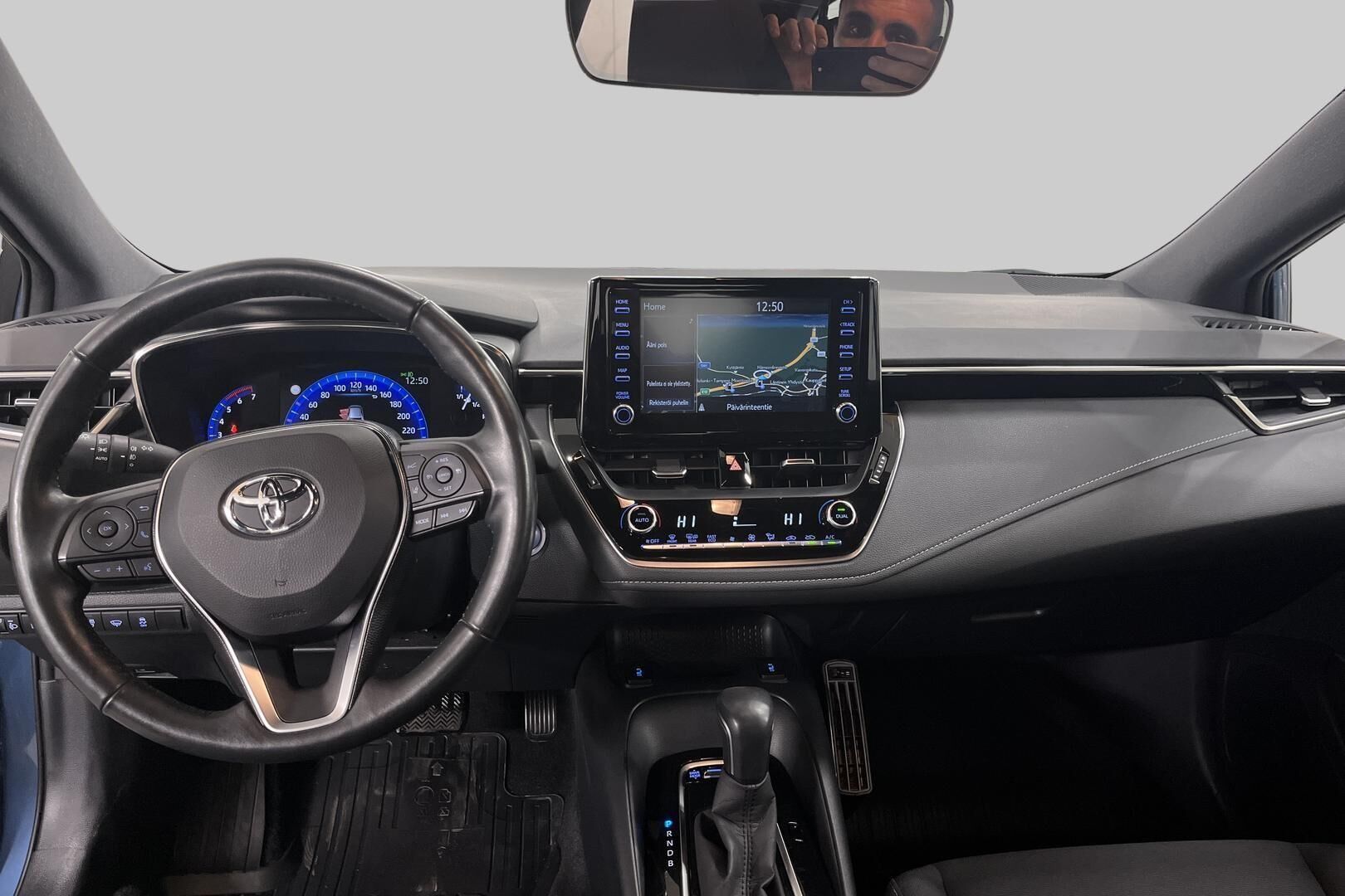 Toyota Corolla iso kuva 10