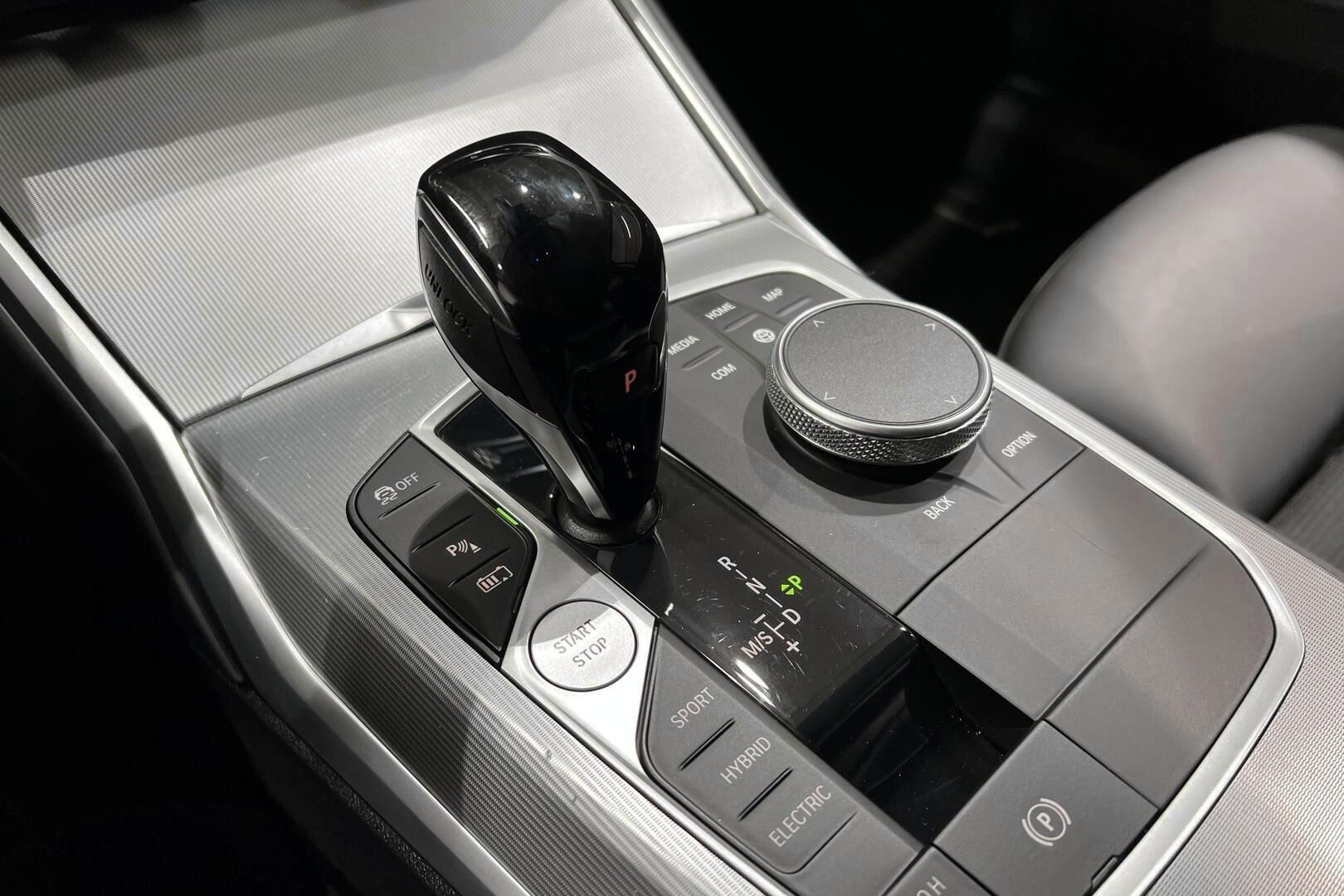 BMW 3-sarja iso kuva 23