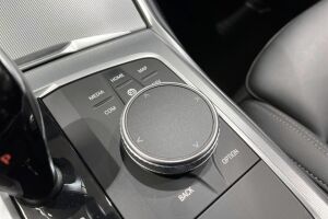 BMW 3-sarja esikatselu 34