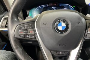 BMW 3-sarja esikatselu 25