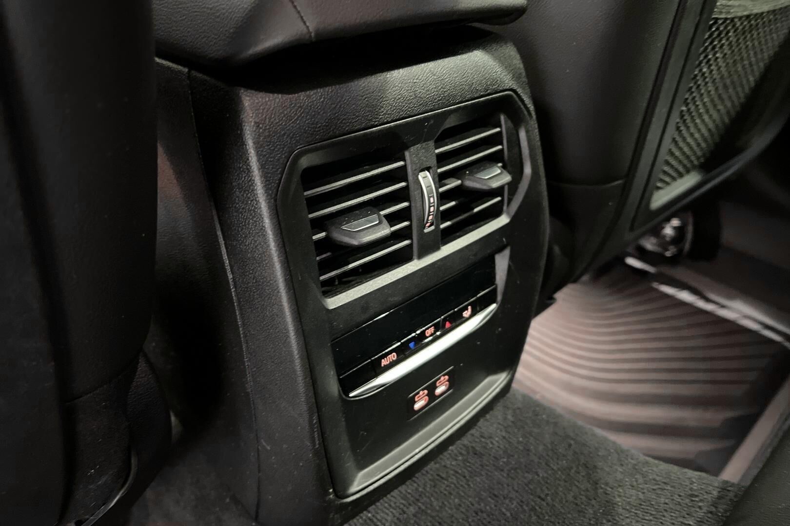 BMW 3-sarja iso kuva 33