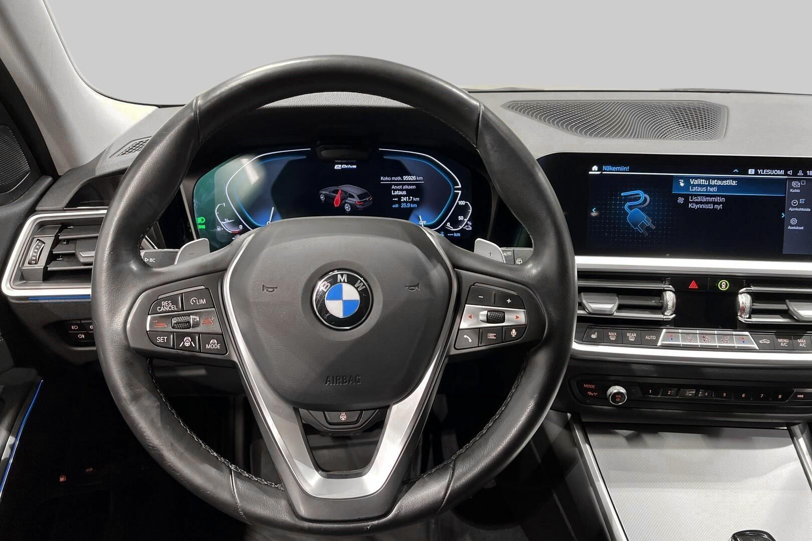 BMW 3-sarja iso kuva 34