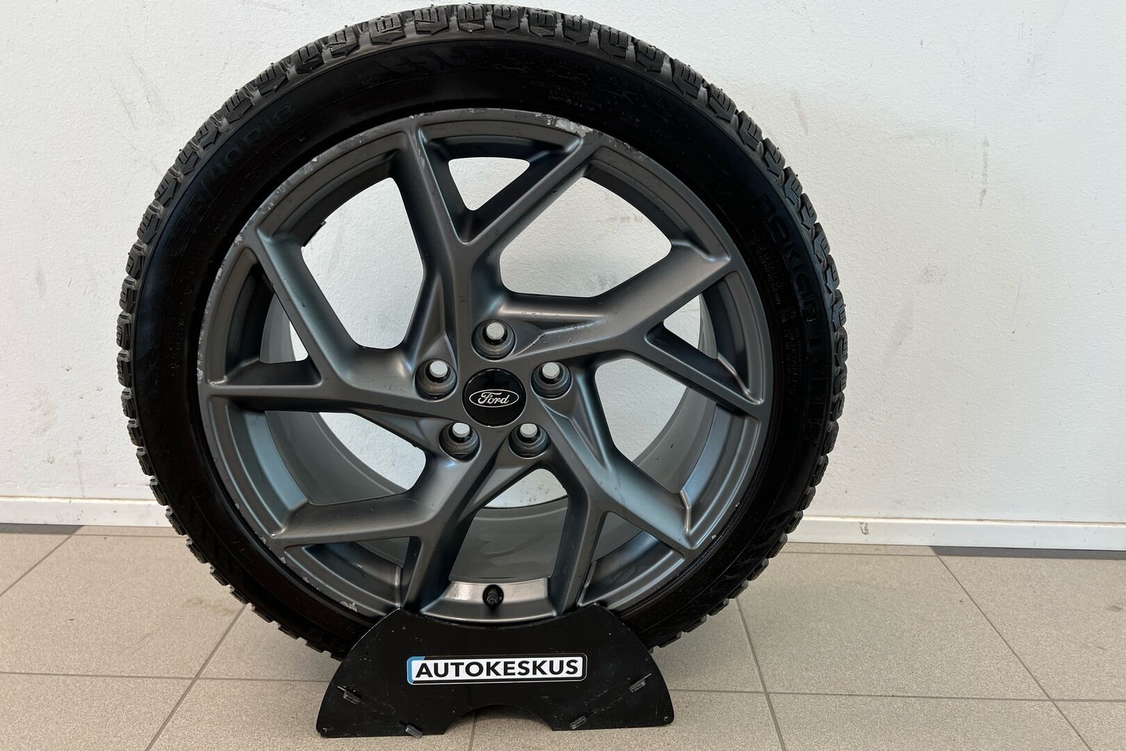 Ford Focus iso kuva 25