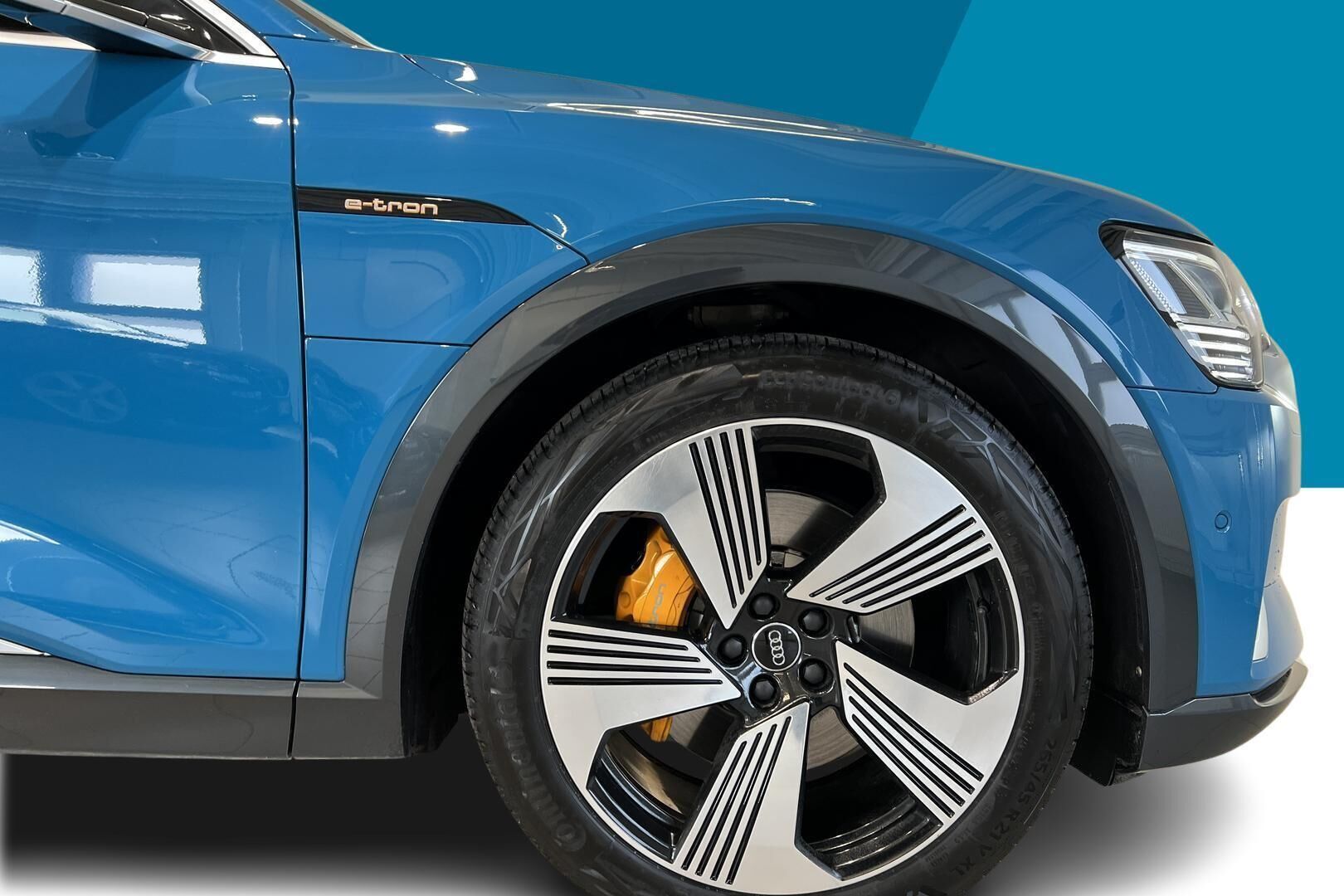 Audi e-tron iso kuva 12