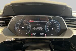 Audi e-tron esikatselu 14