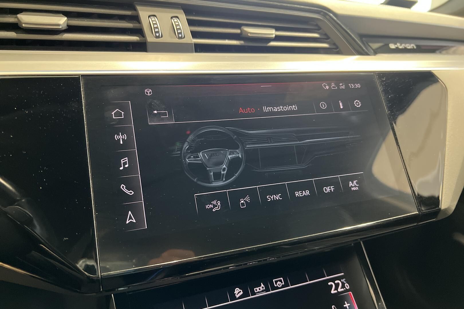 Audi e-tron iso kuva 18