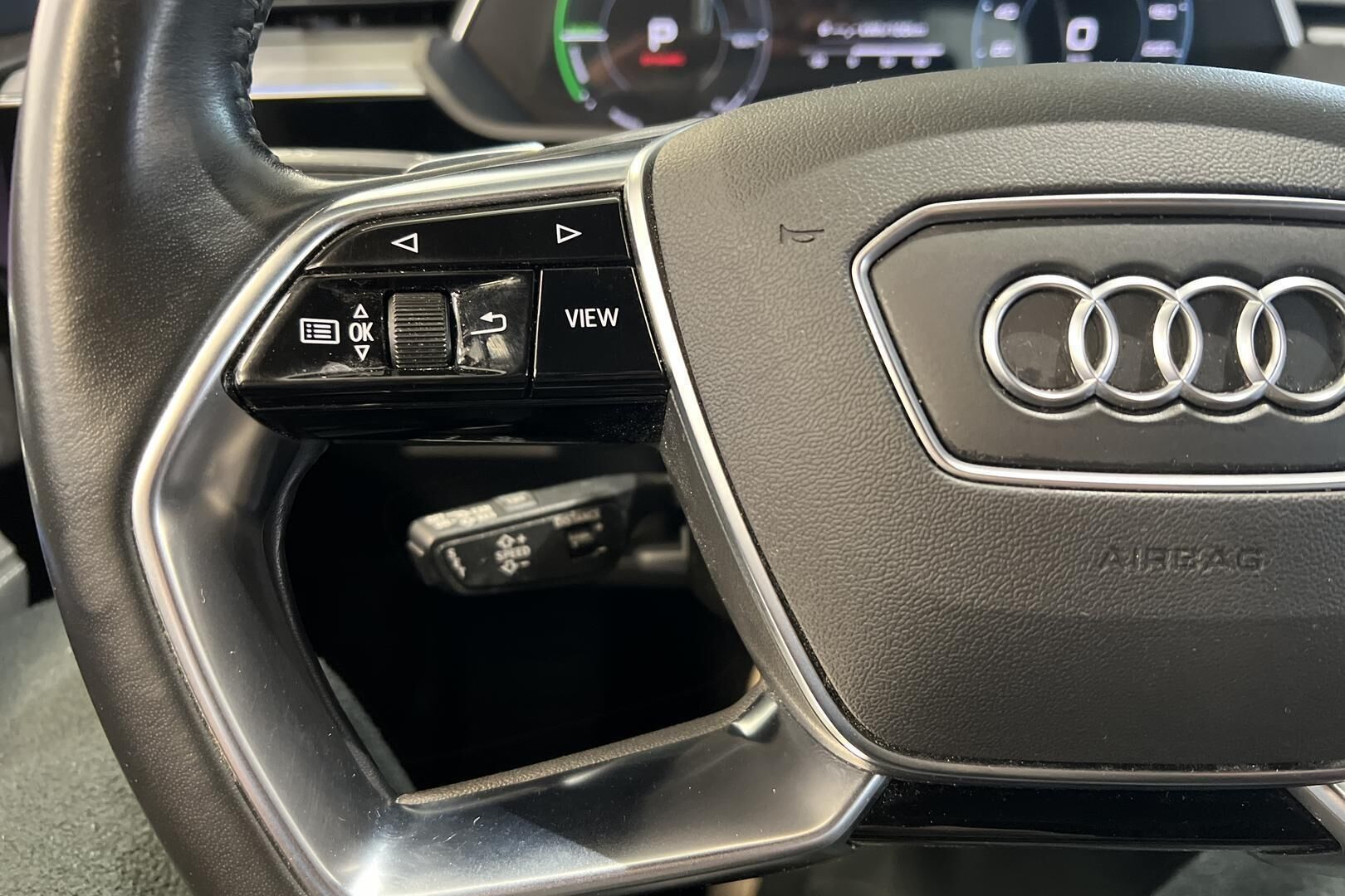 Audi e-tron iso kuva 24