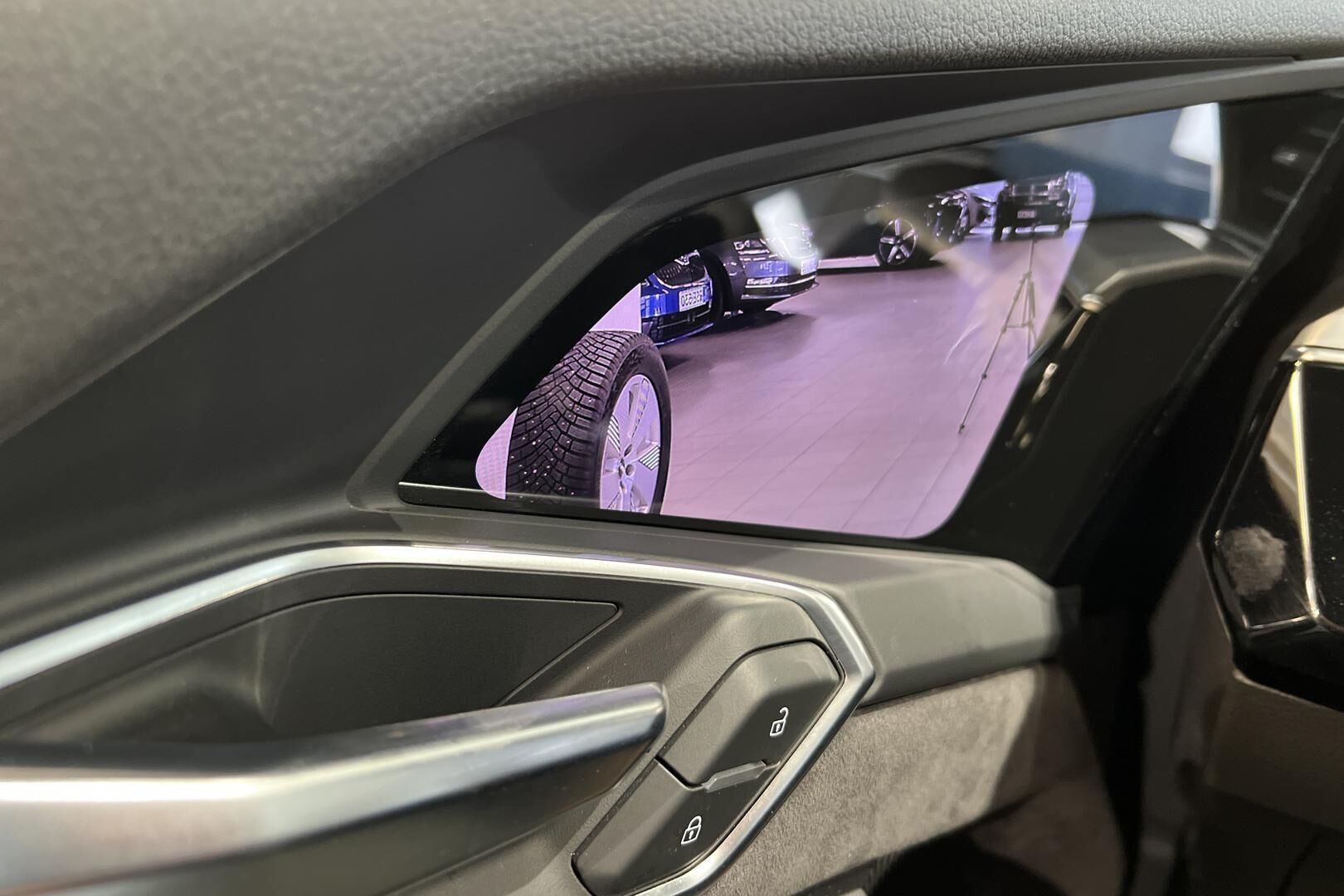 Audi e-tron iso kuva 27