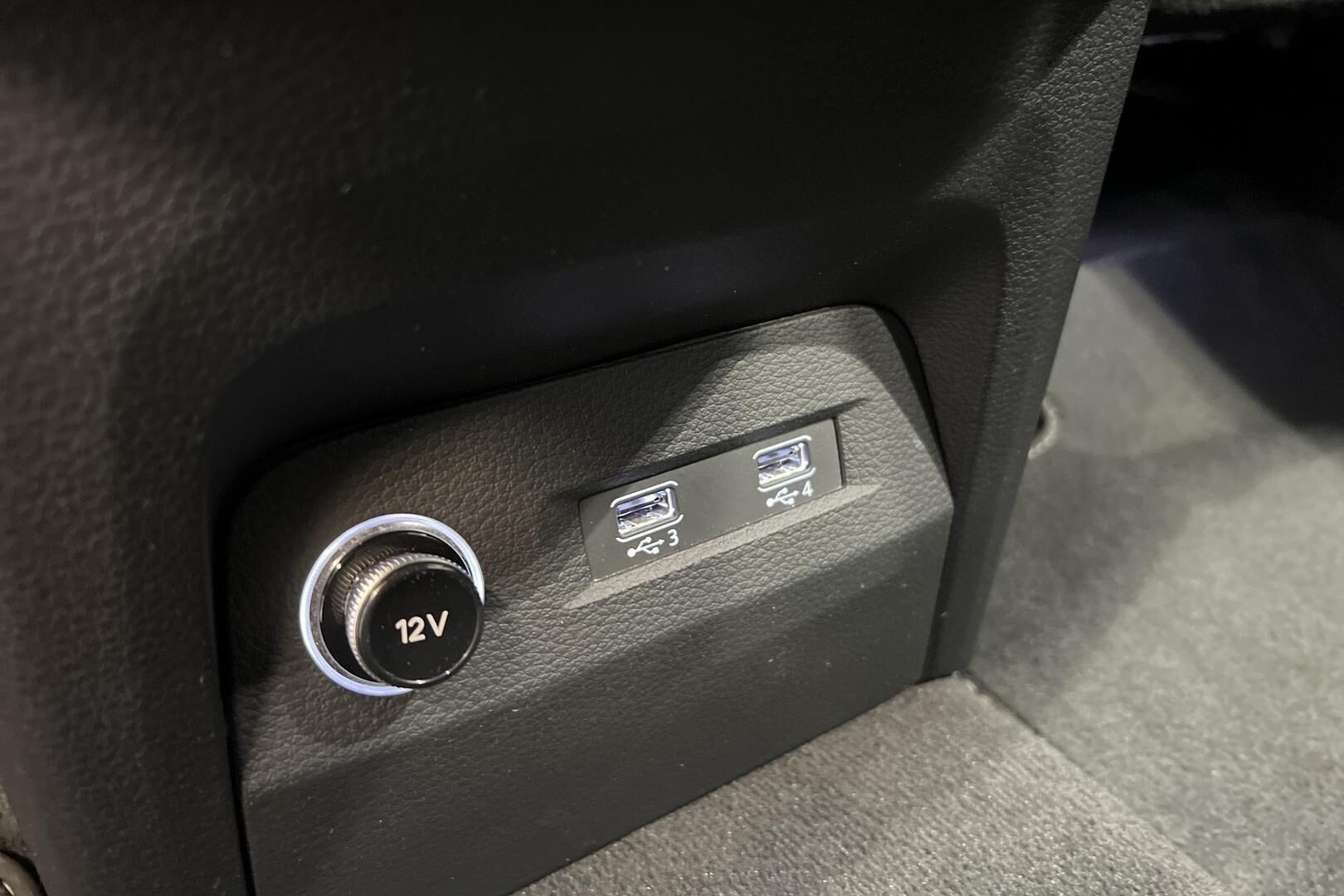 Audi e-tron iso kuva 36