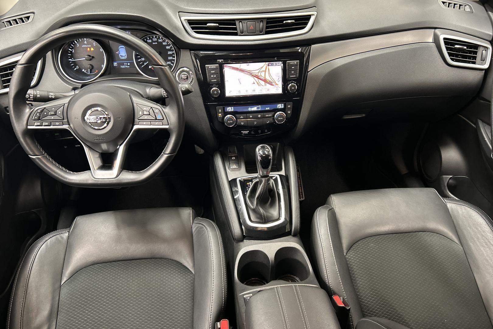 Nissan Qashqai iso kuva 11