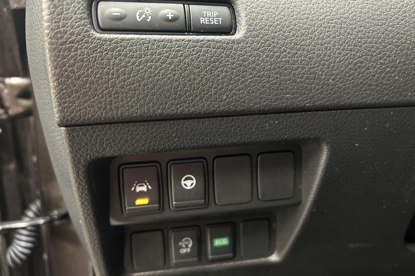 Nissan Qashqai iso kuva 16