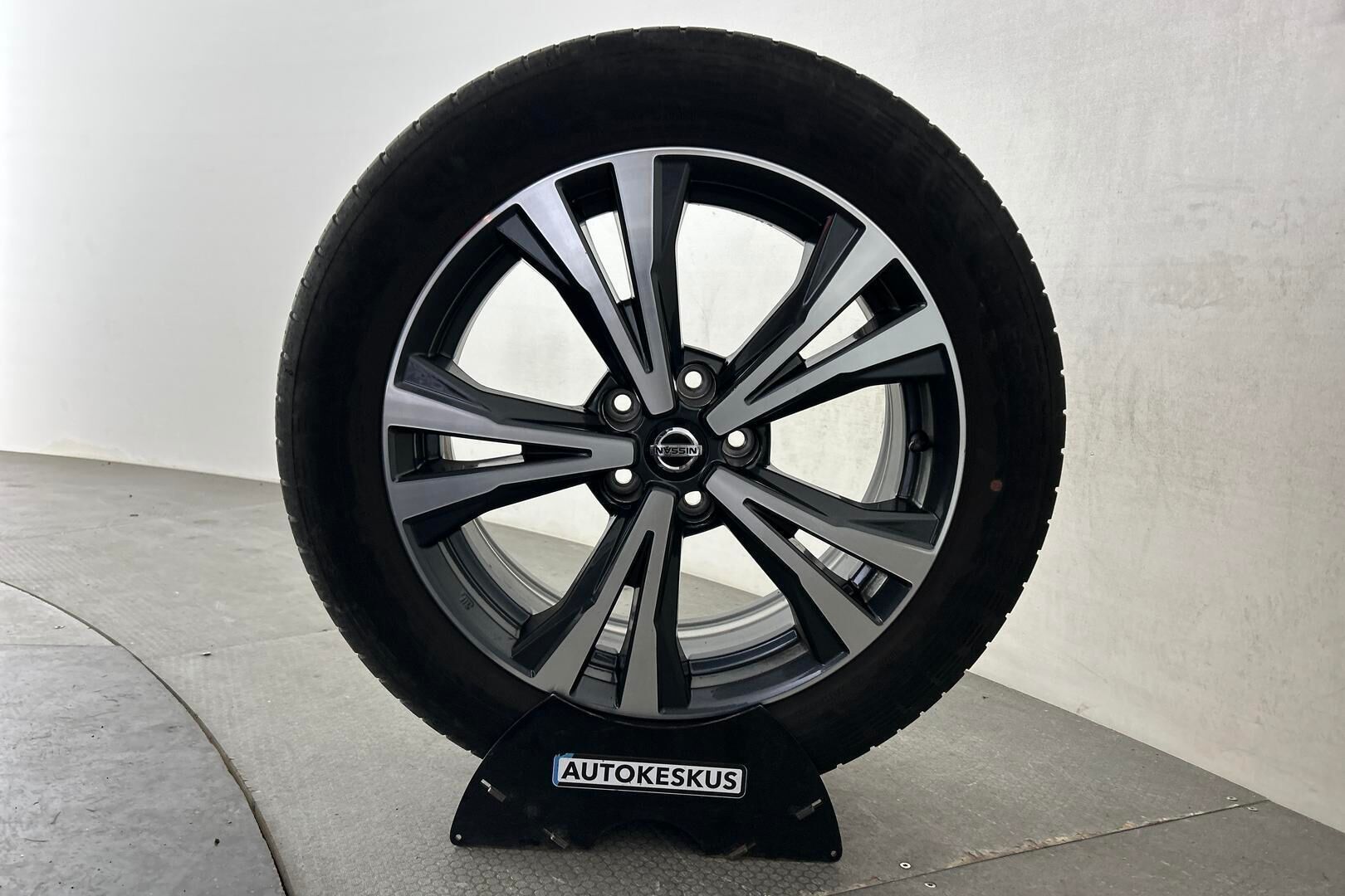 Nissan Qashqai iso kuva 13