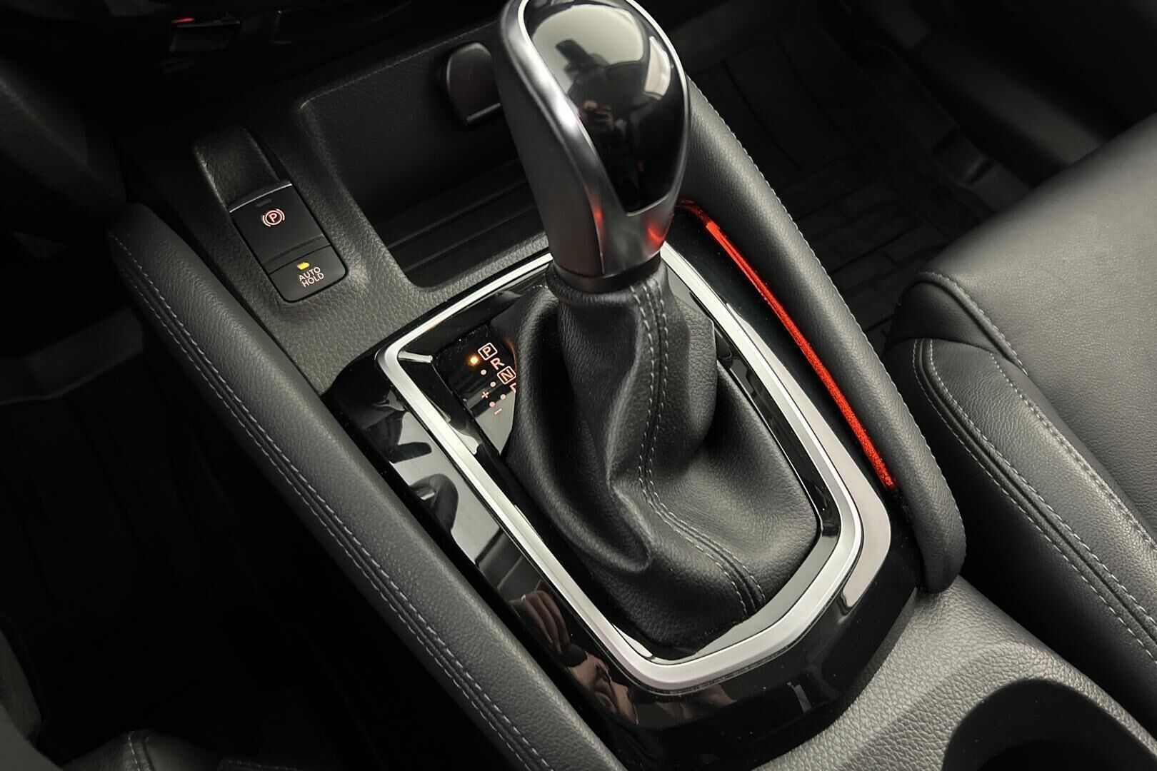 Nissan Qashqai iso kuva 31