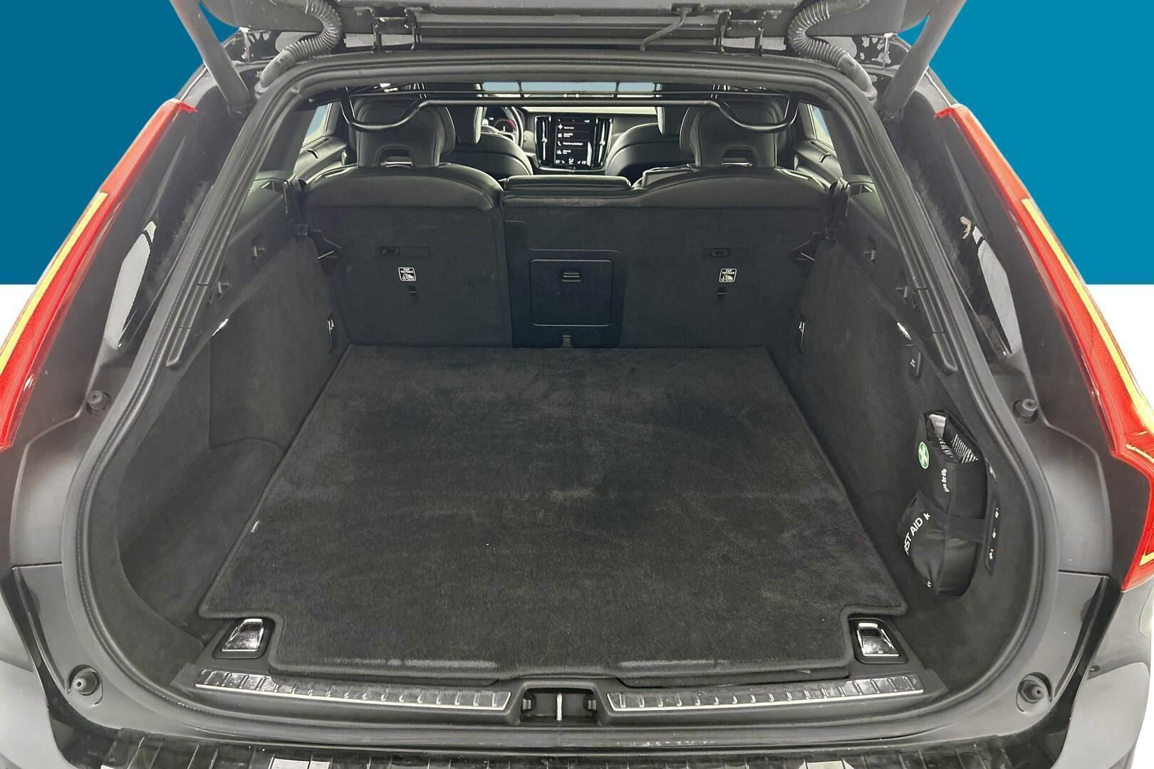 Volvo V90 iso kuva 11
