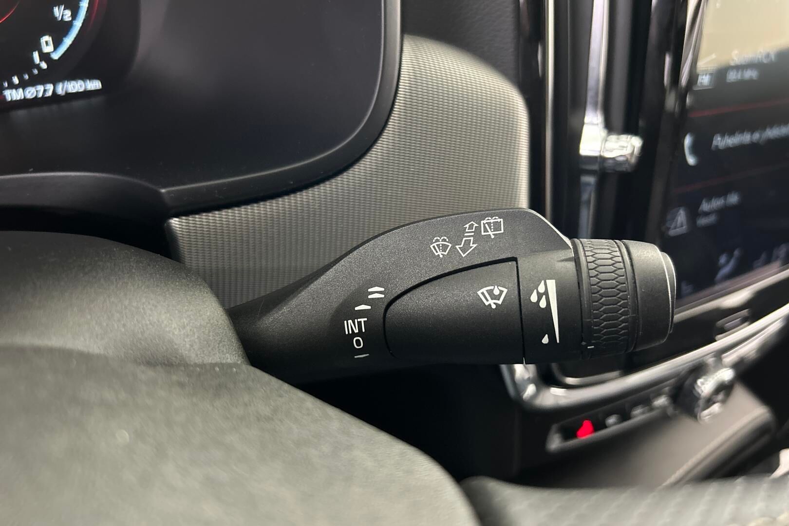 Volvo V90 iso kuva 16