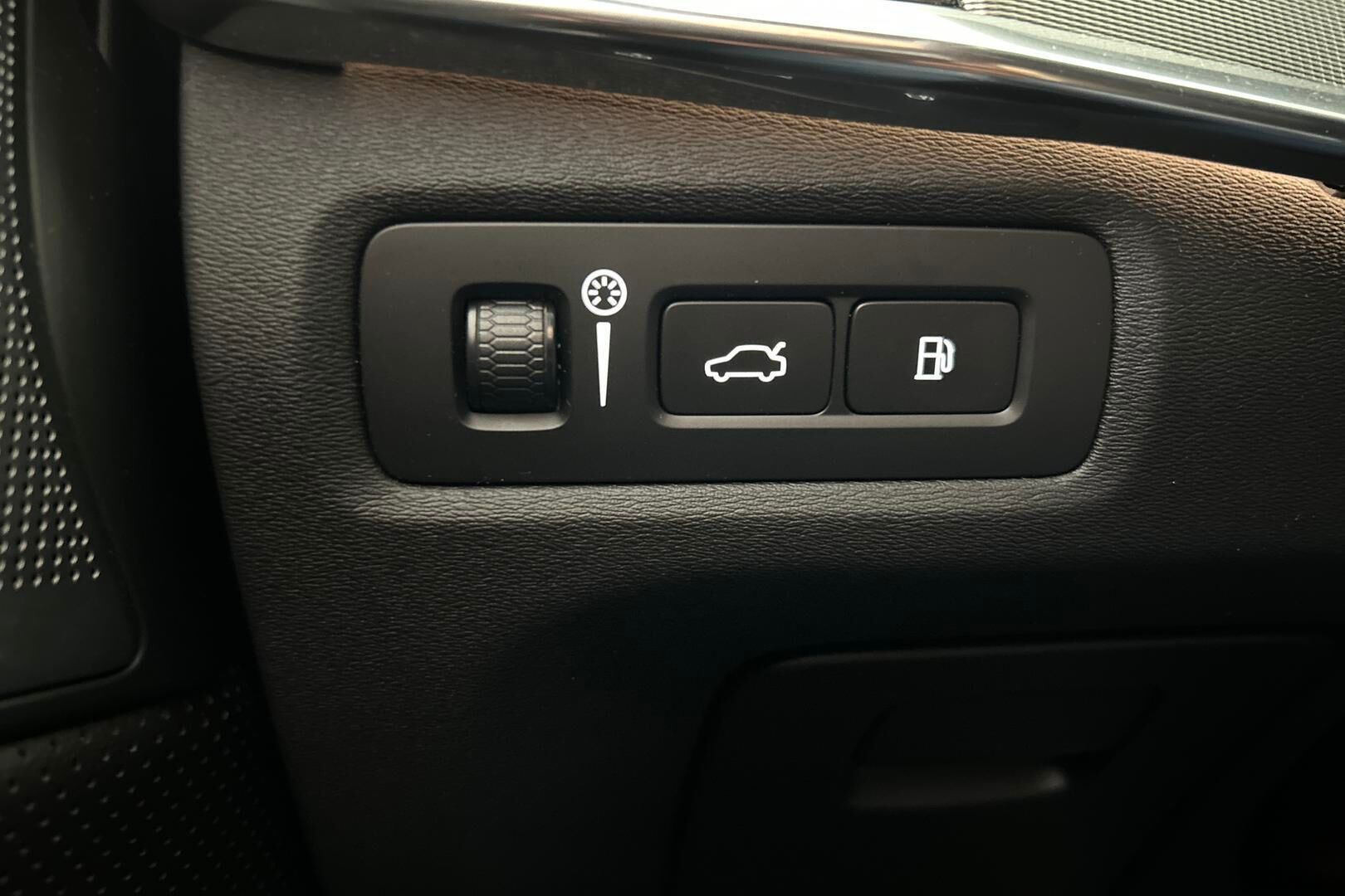 Volvo V90 iso kuva 24