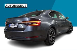 Skoda Superb esikatselu 26