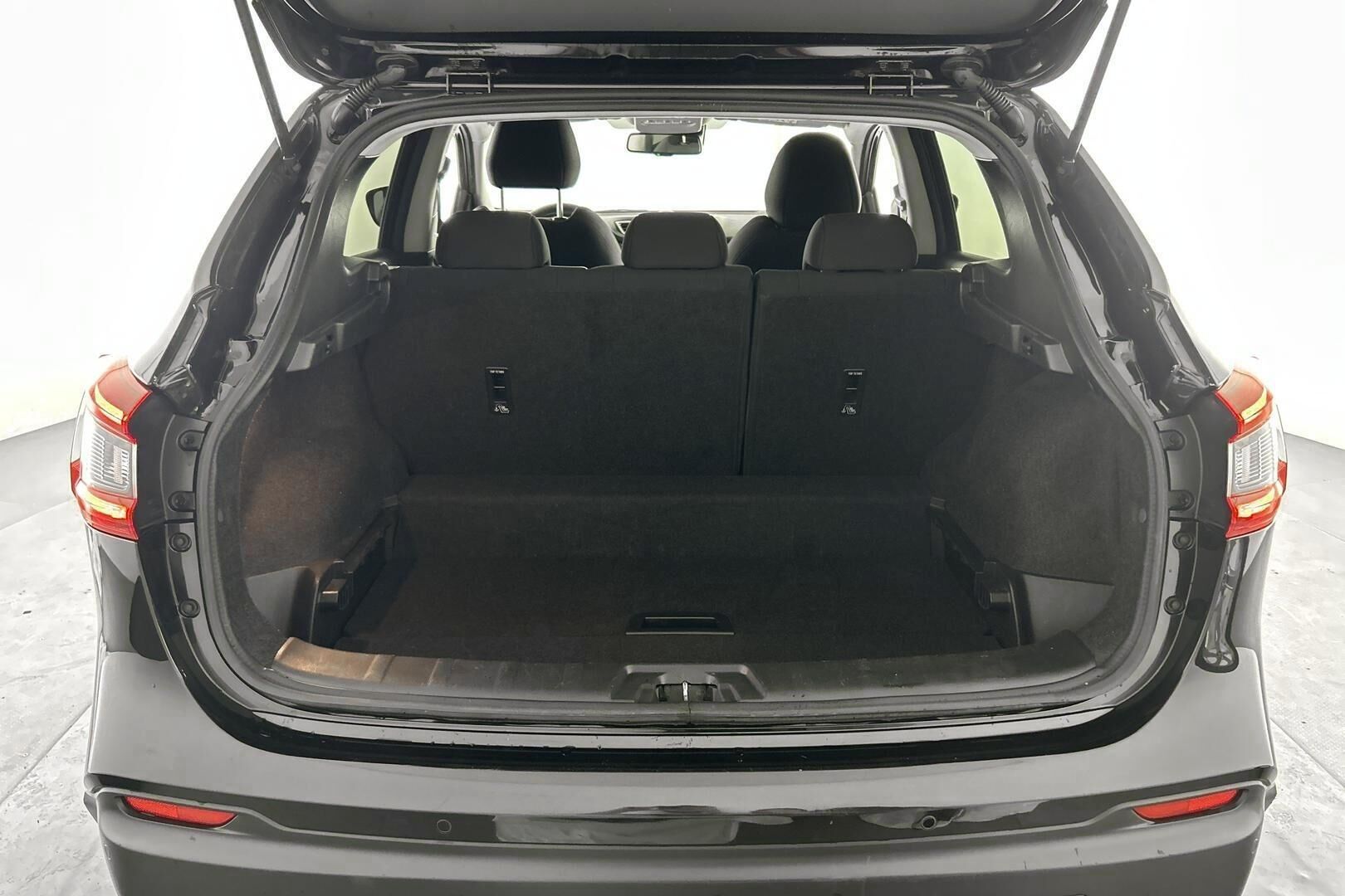 Nissan Qashqai iso kuva 12