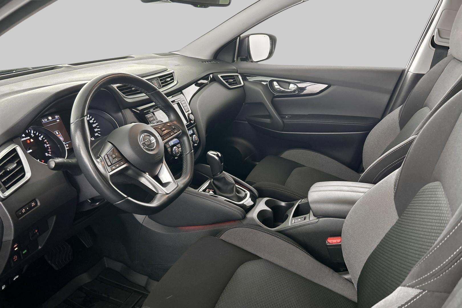 Nissan Qashqai iso kuva 9