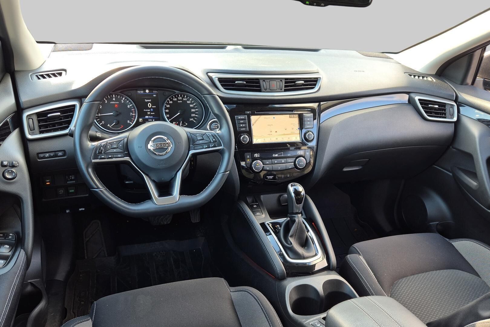 Nissan Qashqai iso kuva 3