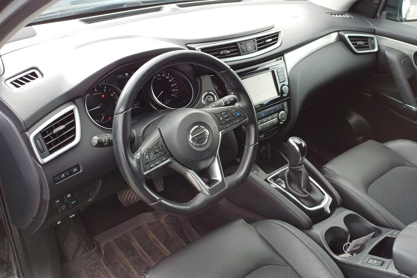 Nissan Qashqai iso kuva 2
