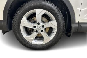 Nissan Qashqai esikatselu 13