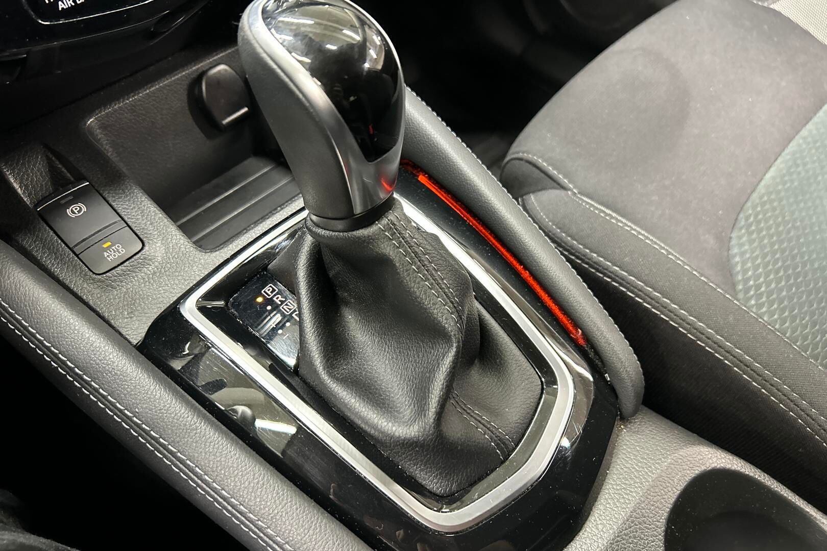 Nissan Qashqai iso kuva 18